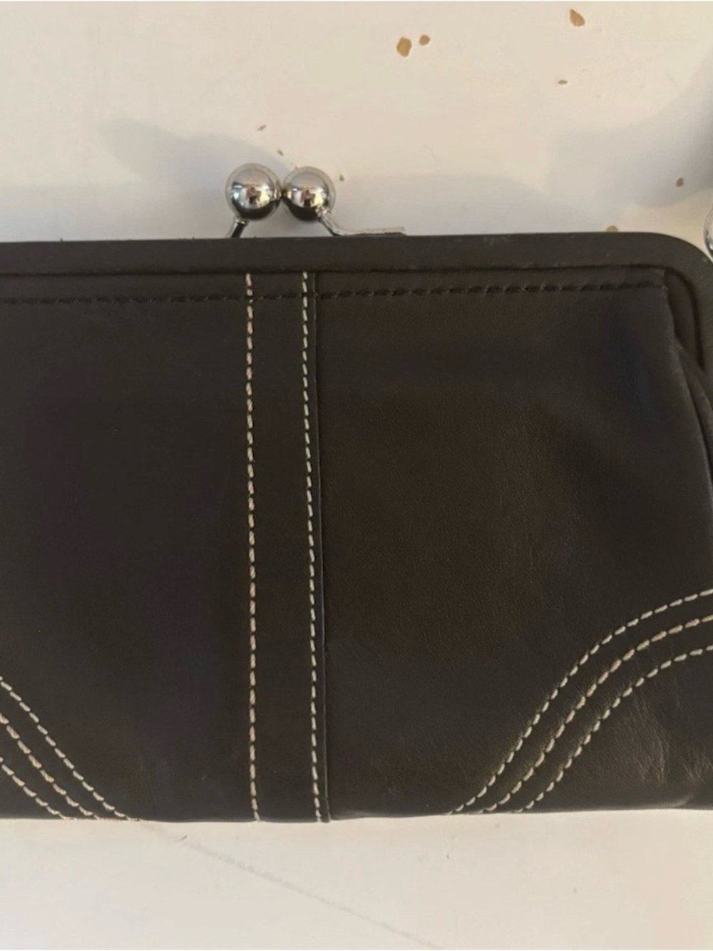 Coach Y2K SoHo Frame Kisslock Leather Wristlet Black White Stitching VGT